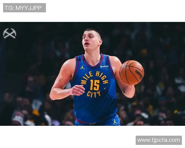 约基奇半场完美表现5投全中轻松拿下18分5篮板4助攻