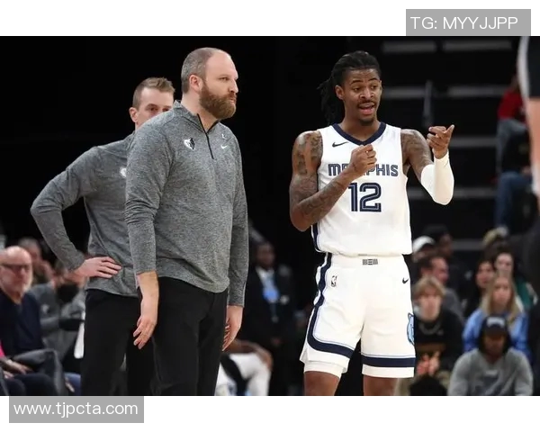 周一竞彩篮球焦点对决：年轻灰熊挑战经验丰富勇士球队